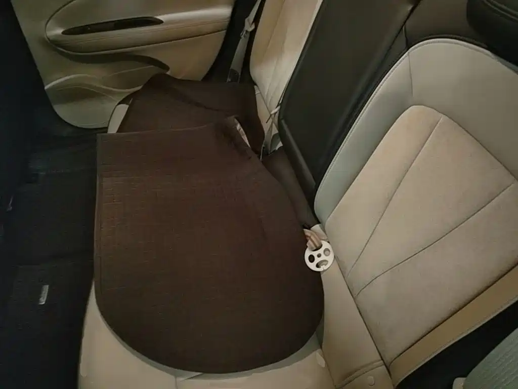 Buick Verano — миниатюра 17