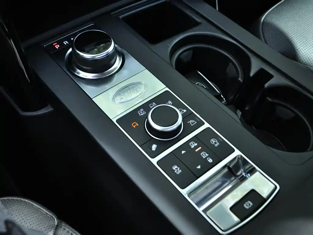 Land Rover Discovery — миниатюра 12