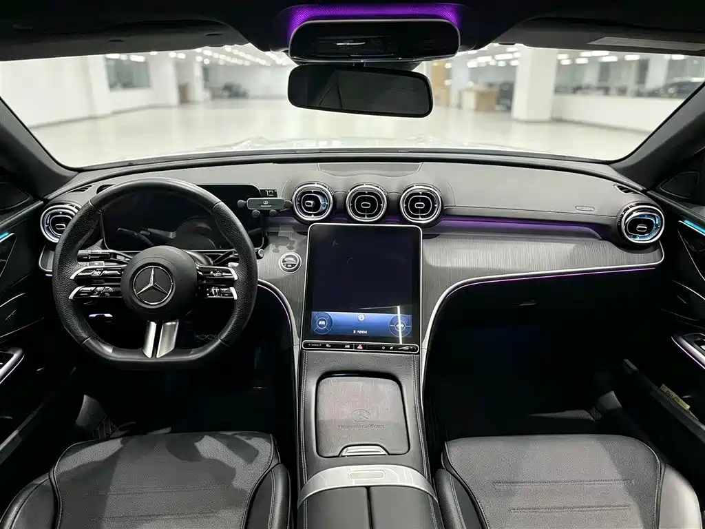 Mercedes-Benz C-Class — миниатюра 7
