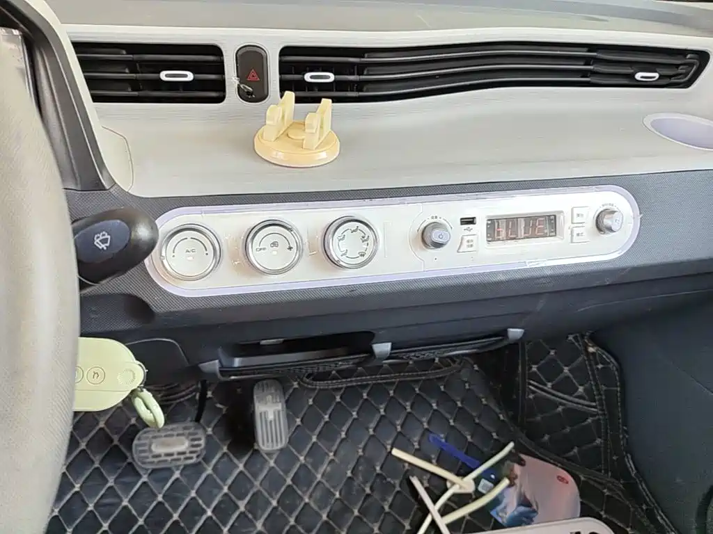 Wuling MINIEV — миниатюра 14