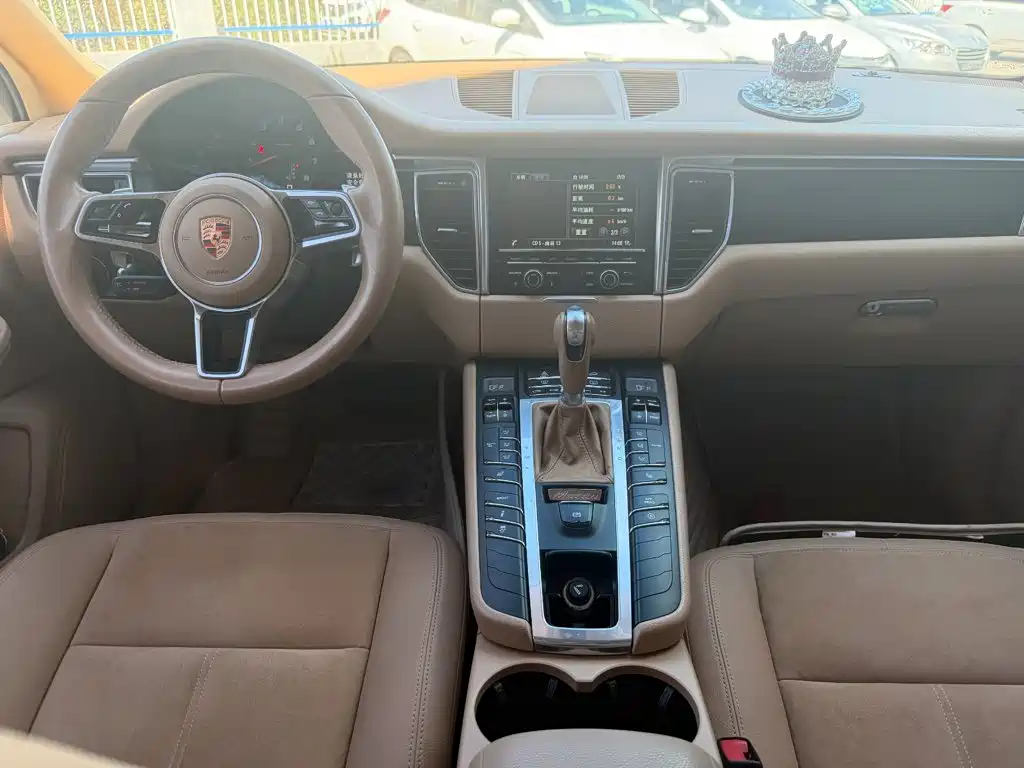 Porsche Macan — миниатюра 7