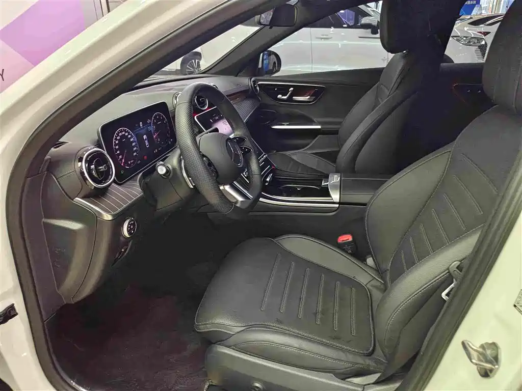 Mercedes-Benz C-Class — миниатюра 10