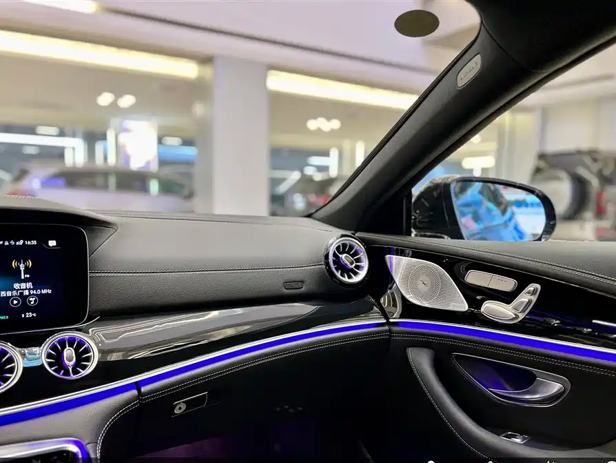 MERCEDES-BENZ AMG GT