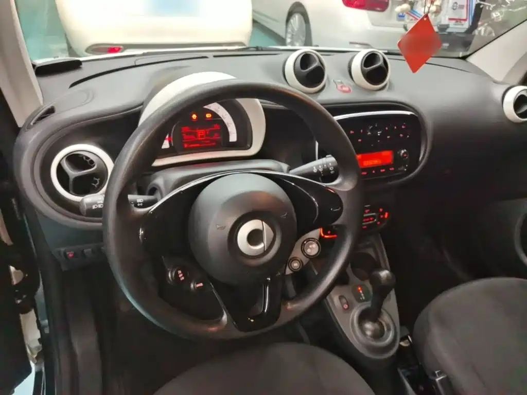 smart Smart Fortwo — миниатюра 10