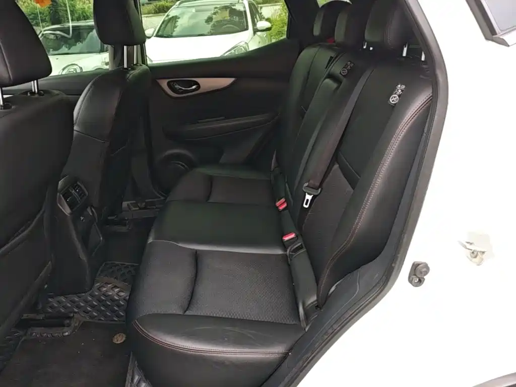 Nissan Qashqai — миниатюра 13