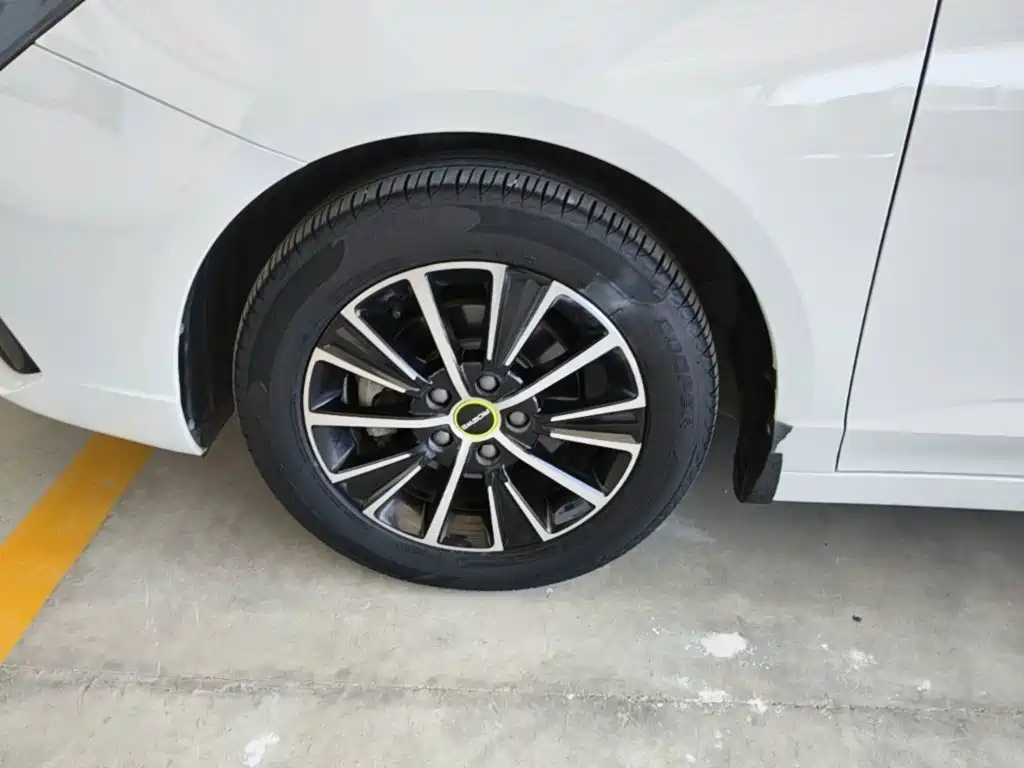 Roewe i5 — миниатюра 23