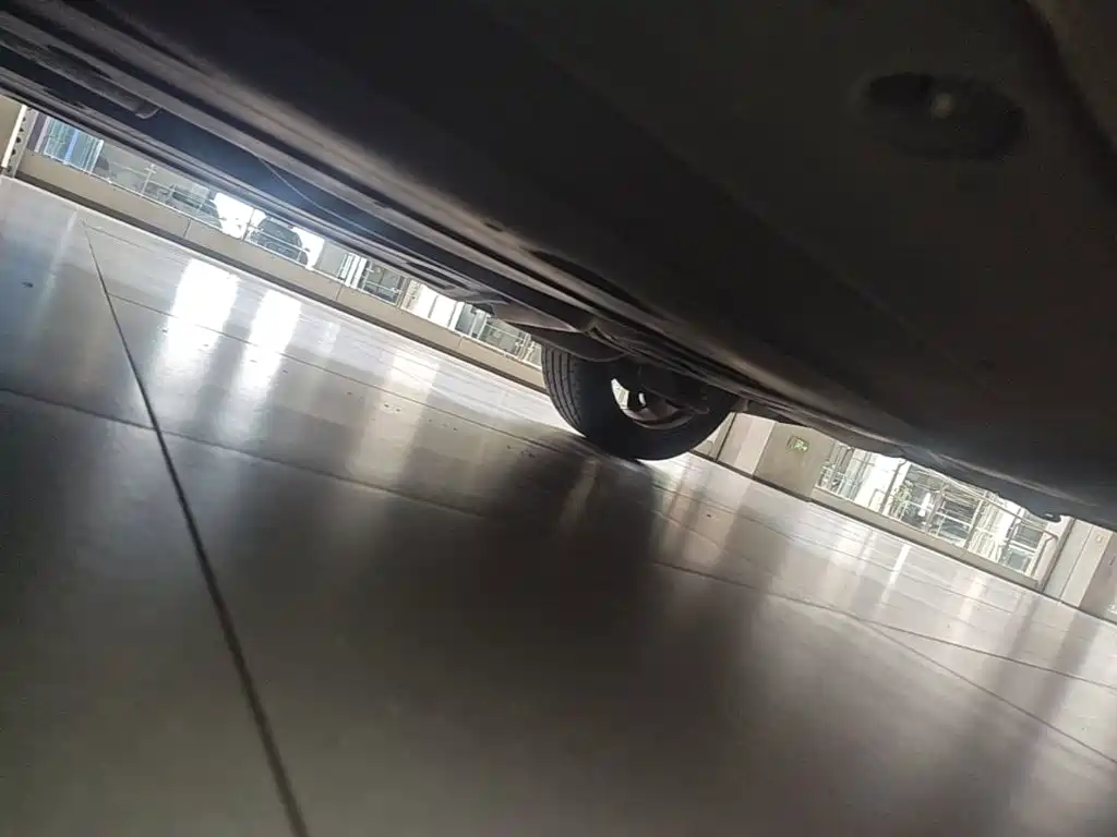 Hyundai Elantra — миниатюра 6