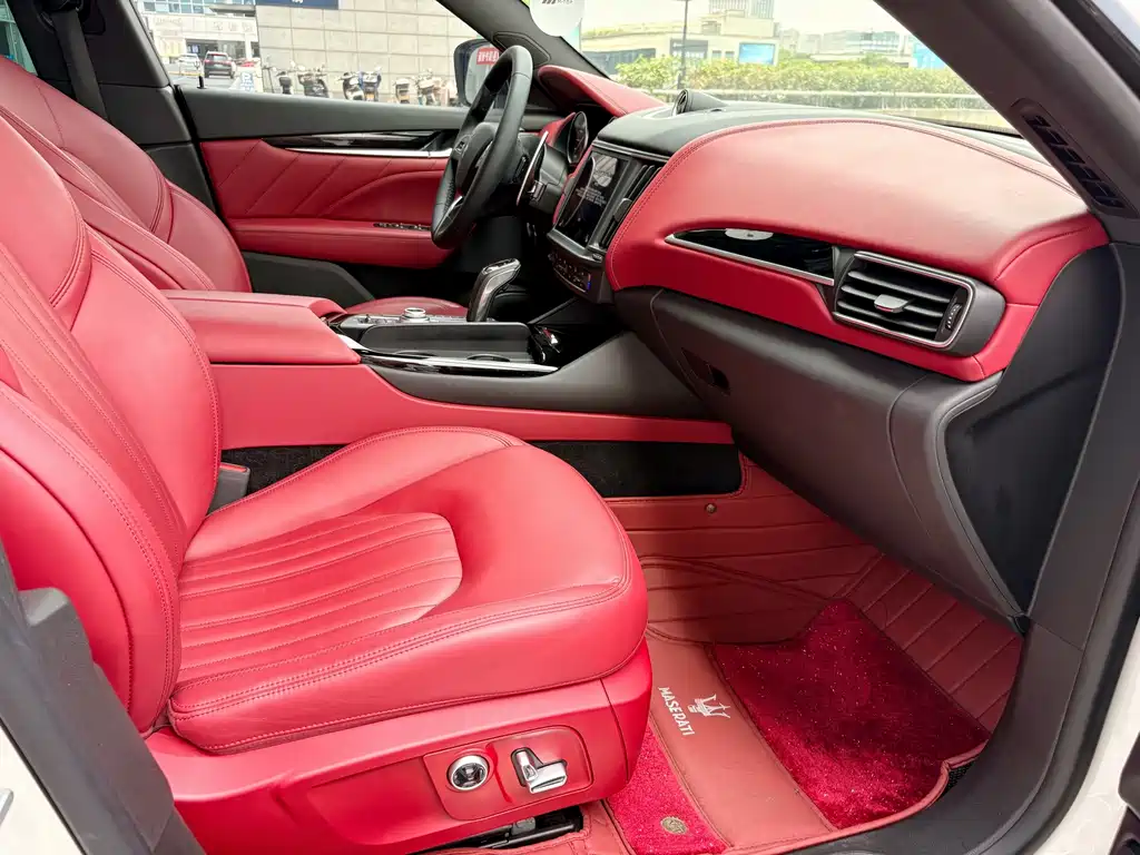 Maserati Levante — миниатюра 4