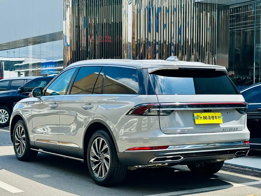 Lincoln Aviator — миниатюра 4