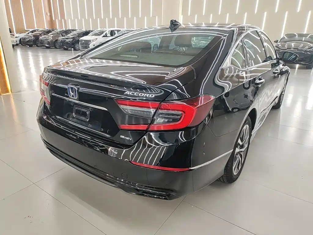 Honda Accord — миниатюра 7