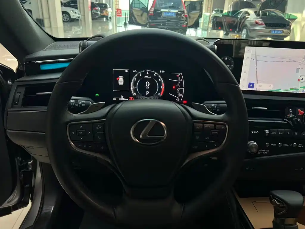 Lexus ES — миниатюра 15