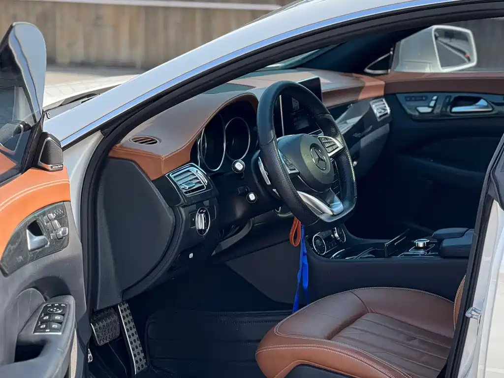 Mercedes-Benz CLS — миниатюра 7