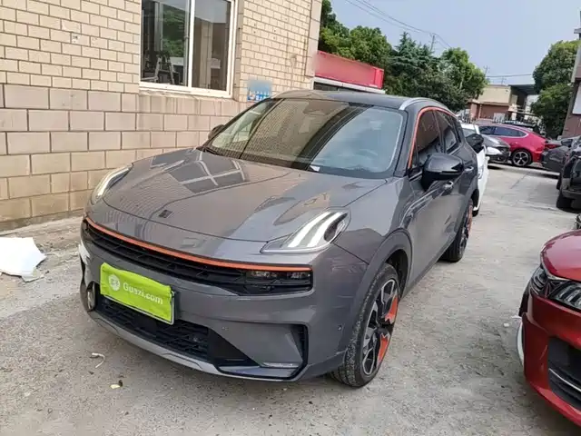 2022 Lynk & Co 06