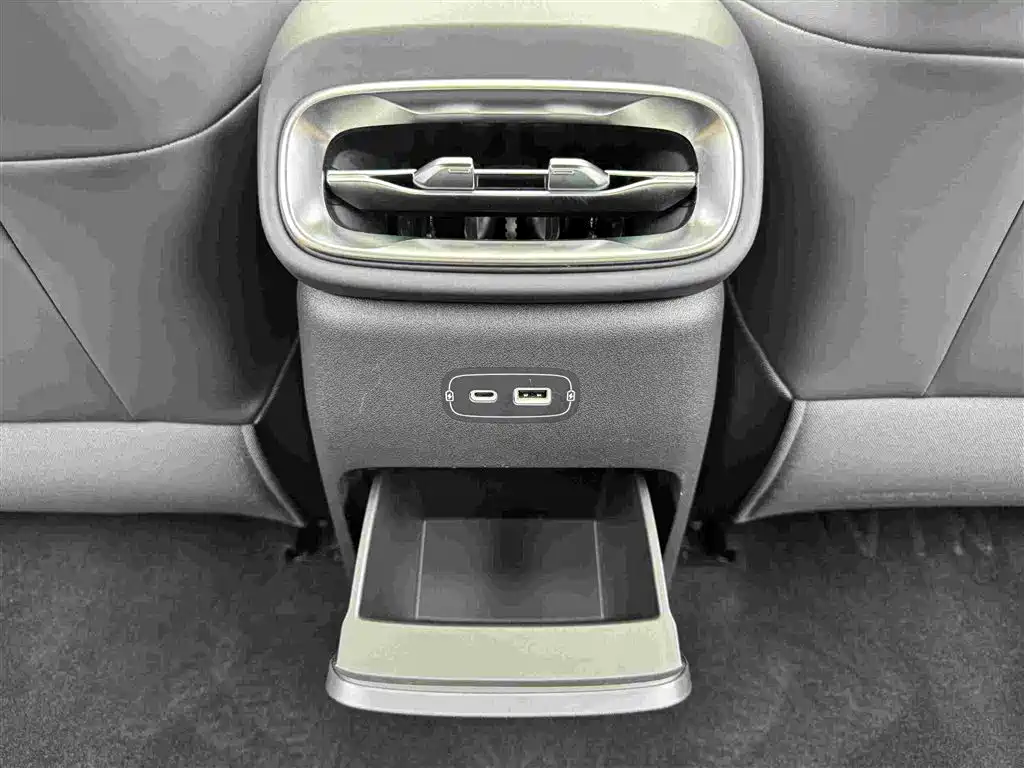 Leapmotor Leapmotor B01 — миниатюра 24