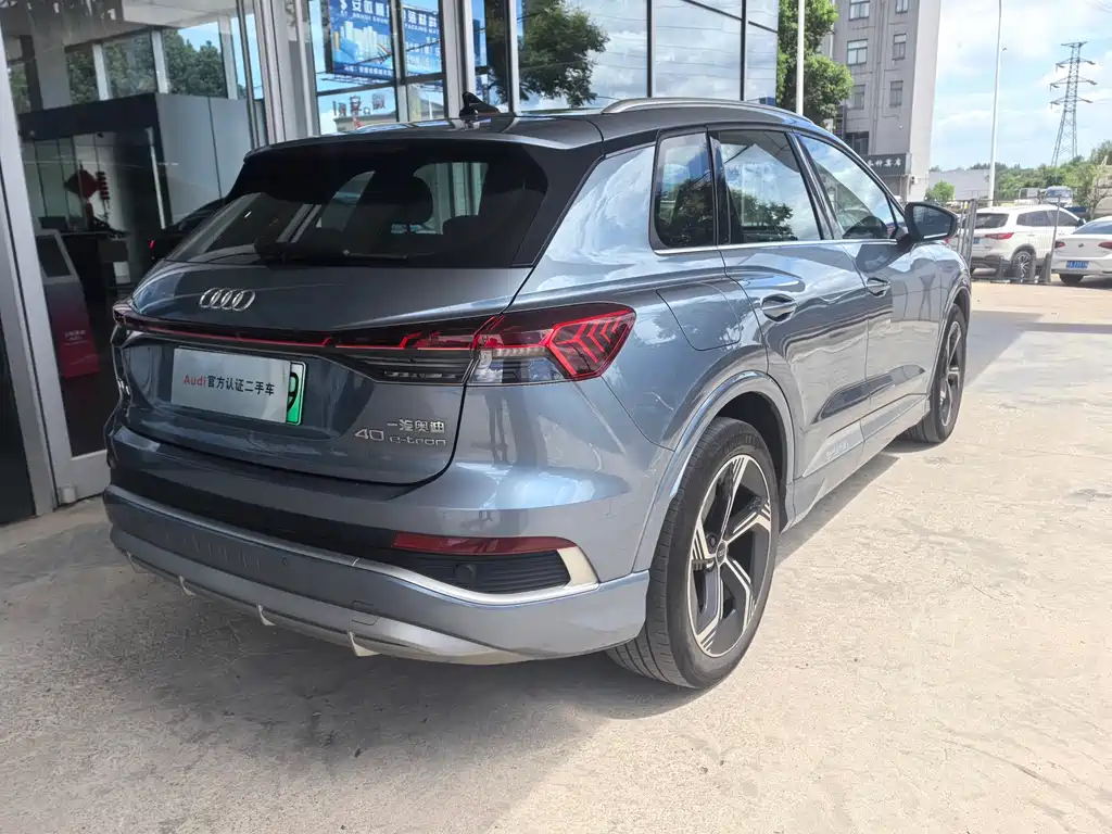 Audi Q4 e-tron — миниатюра 6