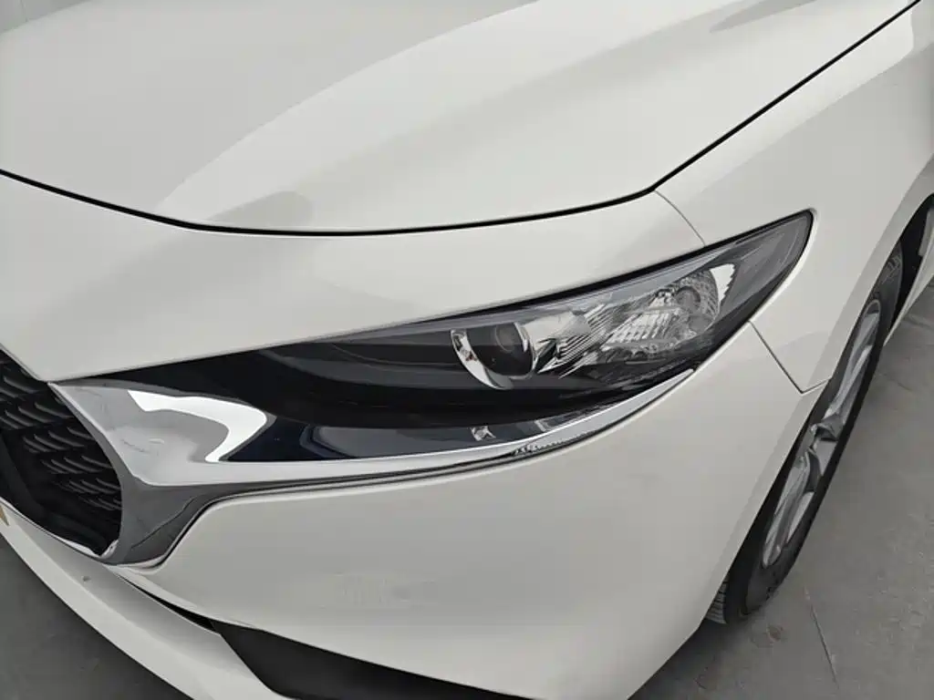 Mazda 3 Axela — миниатюра 12