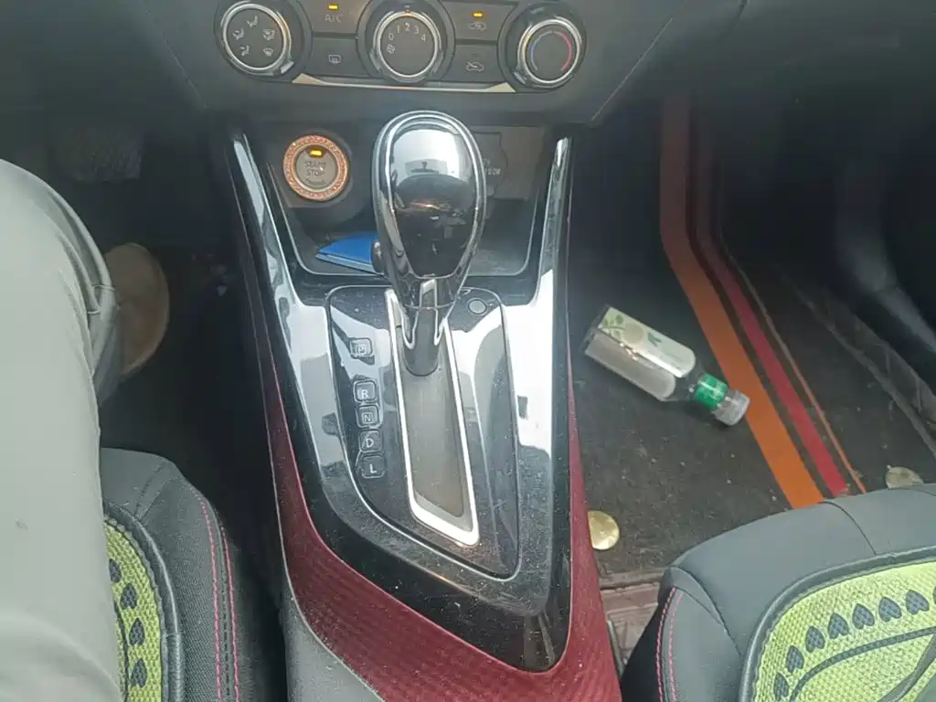 Nissan Bluebird — миниатюра 14