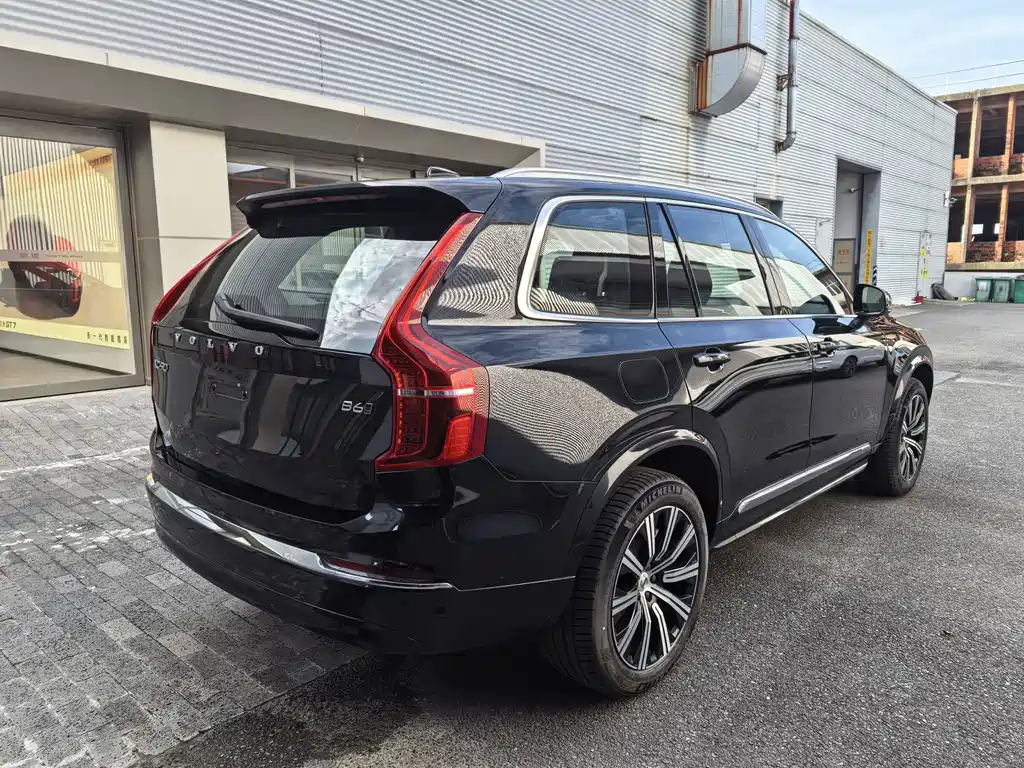 Volvo XC90 — миниатюра 15