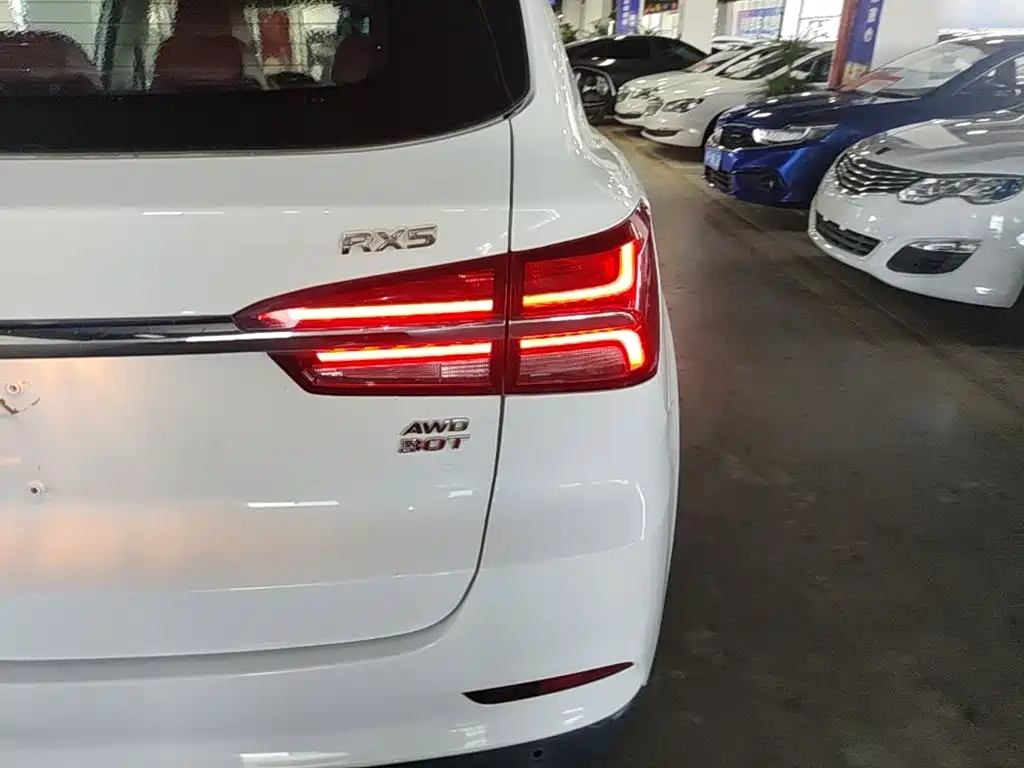 Roewe RX5 — миниатюра 8