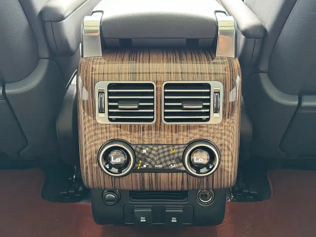 Land Rover Range Rover — миниатюра 12