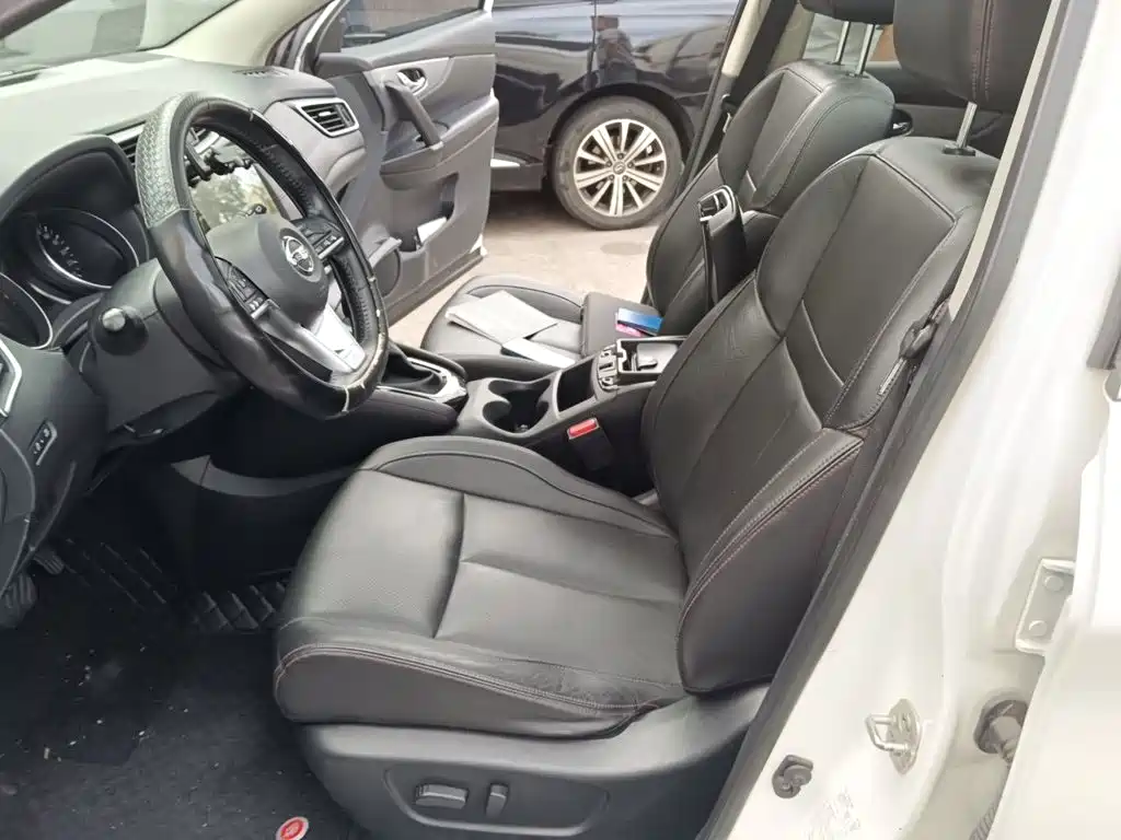 Nissan Qashqai — миниатюра 11