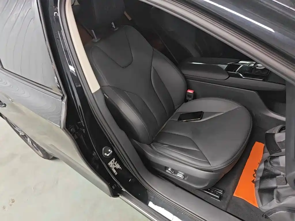 Hongqi Hongqi E-QM5 — миниатюра 25