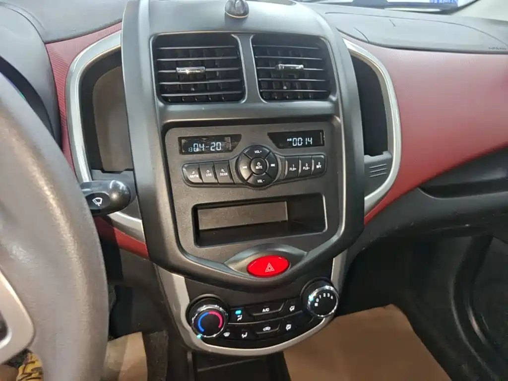 Changan BenBen — миниатюра 13