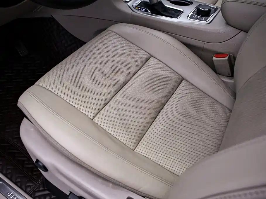 Jeep Grand Cherokee (Import) — миниатюра 15