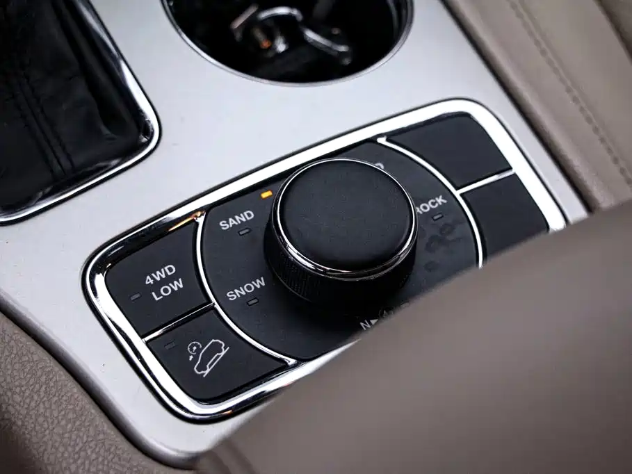 Jeep Grand Cherokee (Import) — миниатюра 11