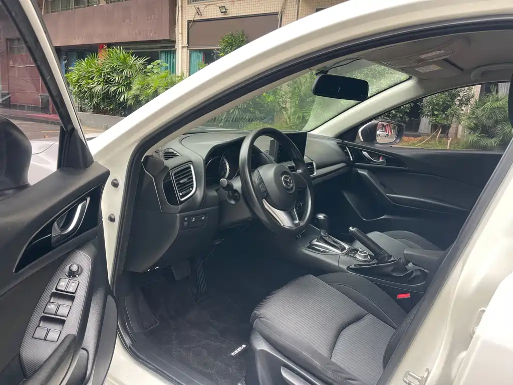 Mazda 3 Axela — миниатюра 6