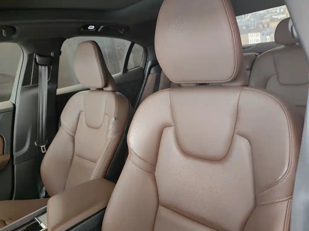 Volvo S60 — миниатюра 10