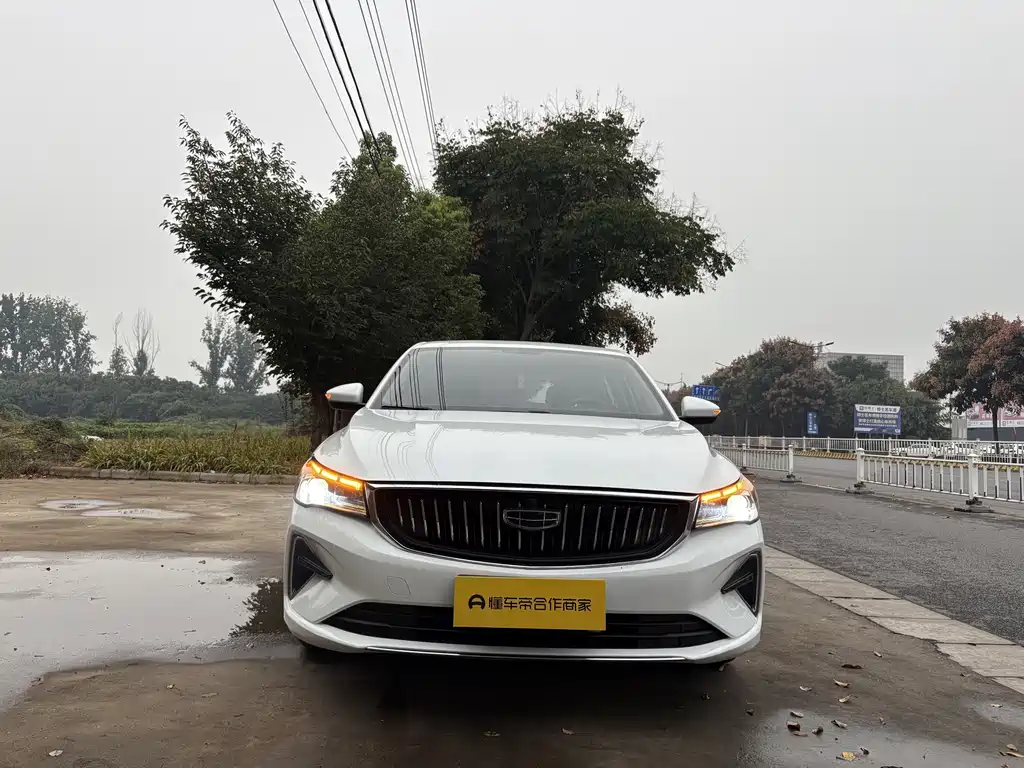 Geely Emgrand — миниатюра 7
