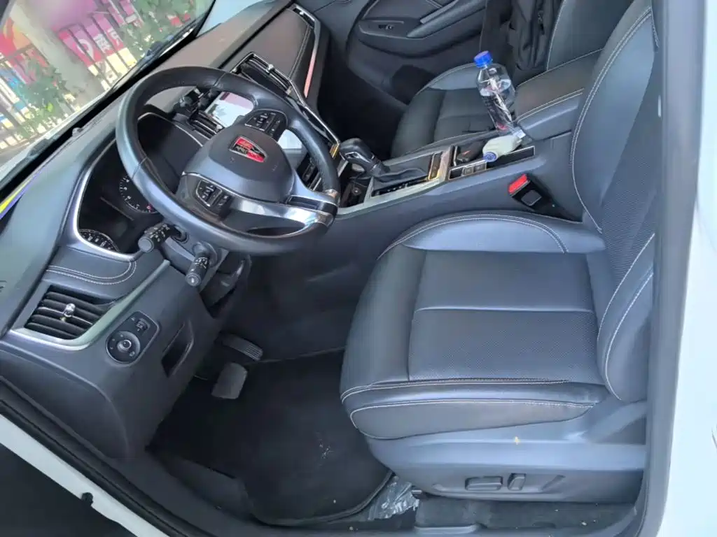 Roewe RX5 — миниатюра 15