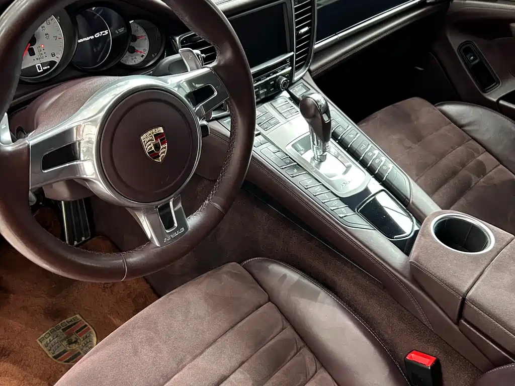 Porsche Panamera 2012 Panamera GTS 4.8L