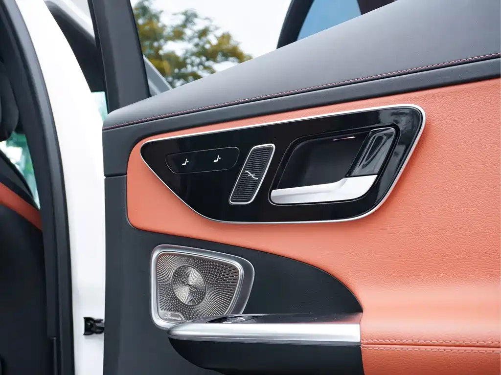 Mercedes-Benz C-Class — миниатюра 27