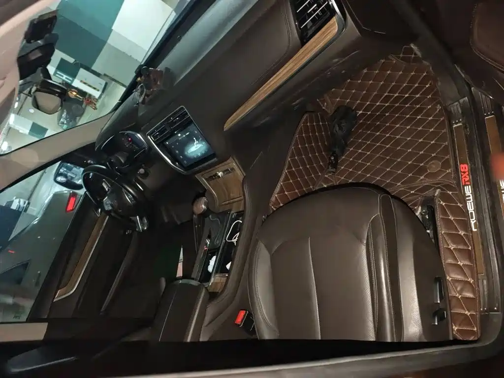 Roewe RX8 — миниатюра 22