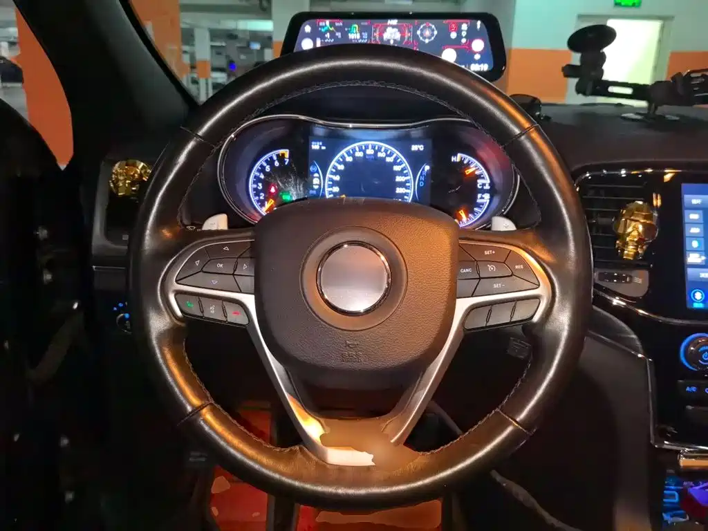 Jeep Grand Cherokee (Import) — миниатюра 6