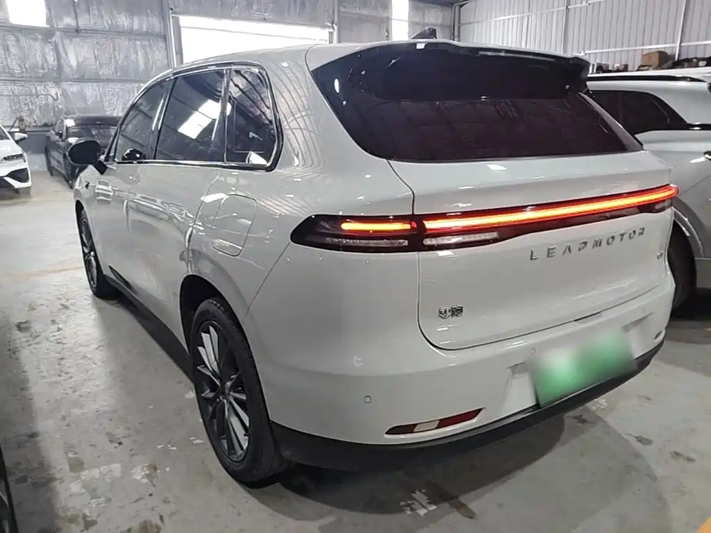 Leapmotor Leapmotor C10 — миниатюра 5