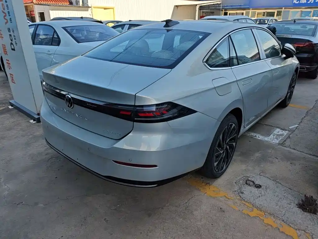 Volkswagen Sagitar — миниатюра 7