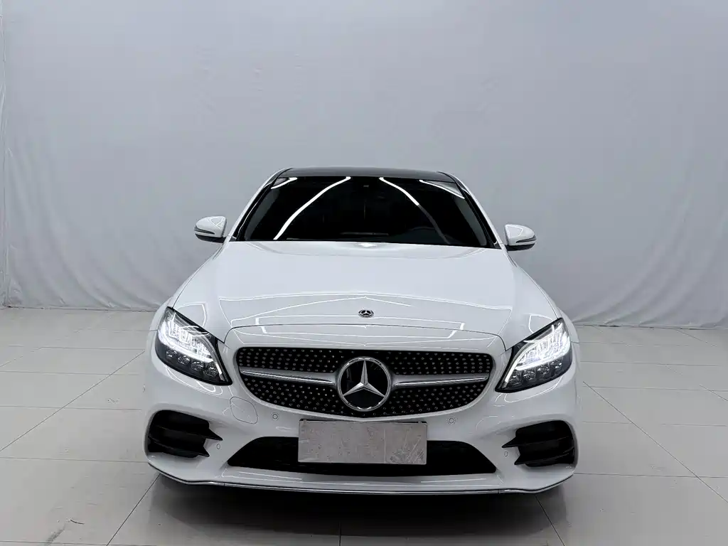 Mercedes-Benz C-Class — миниатюра 2