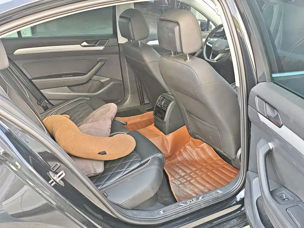 Volkswagen Magotan PHEV — миниатюра 5