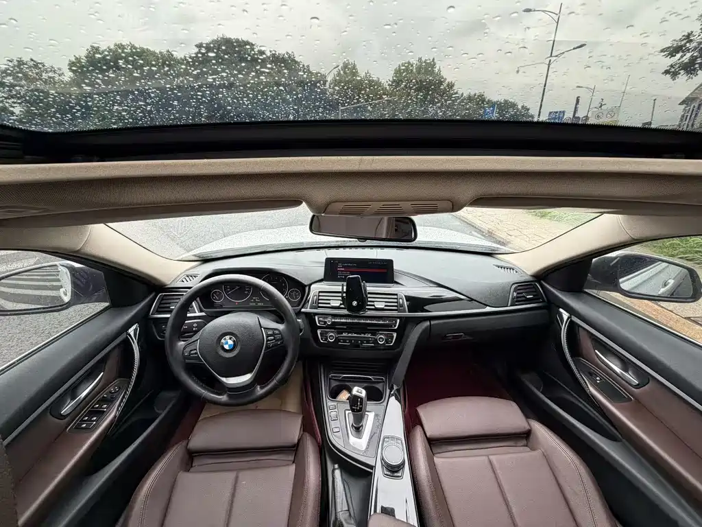 BMW 3 Series — миниатюра 9
