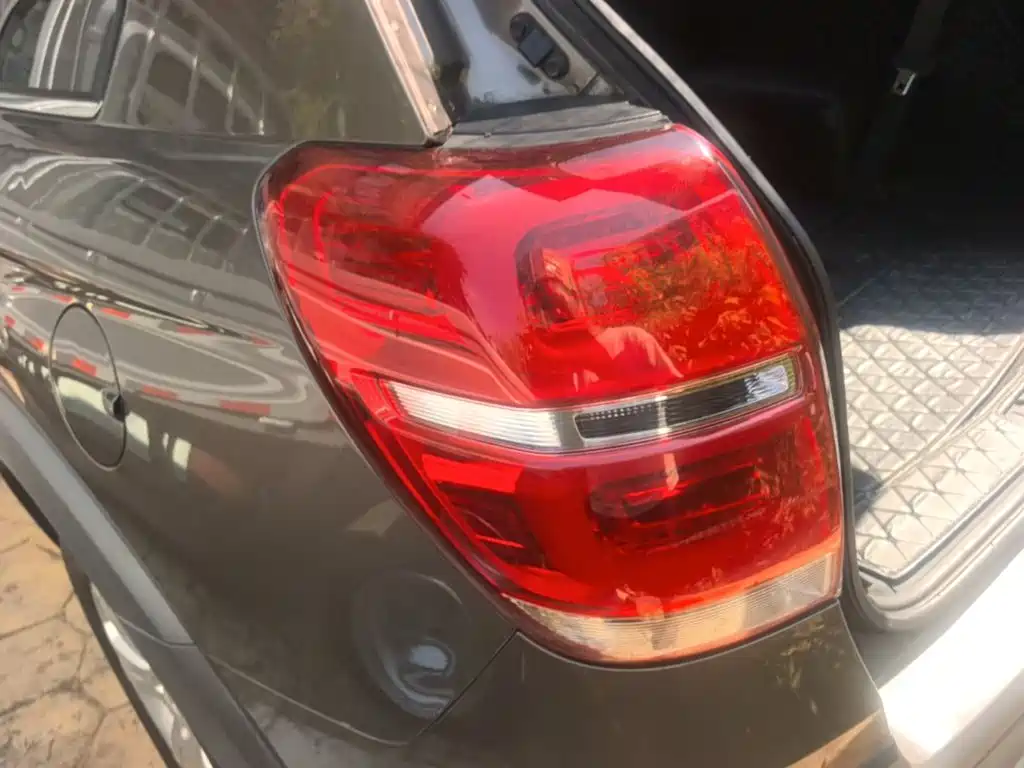 Chevrolet Captiva — миниатюра 5