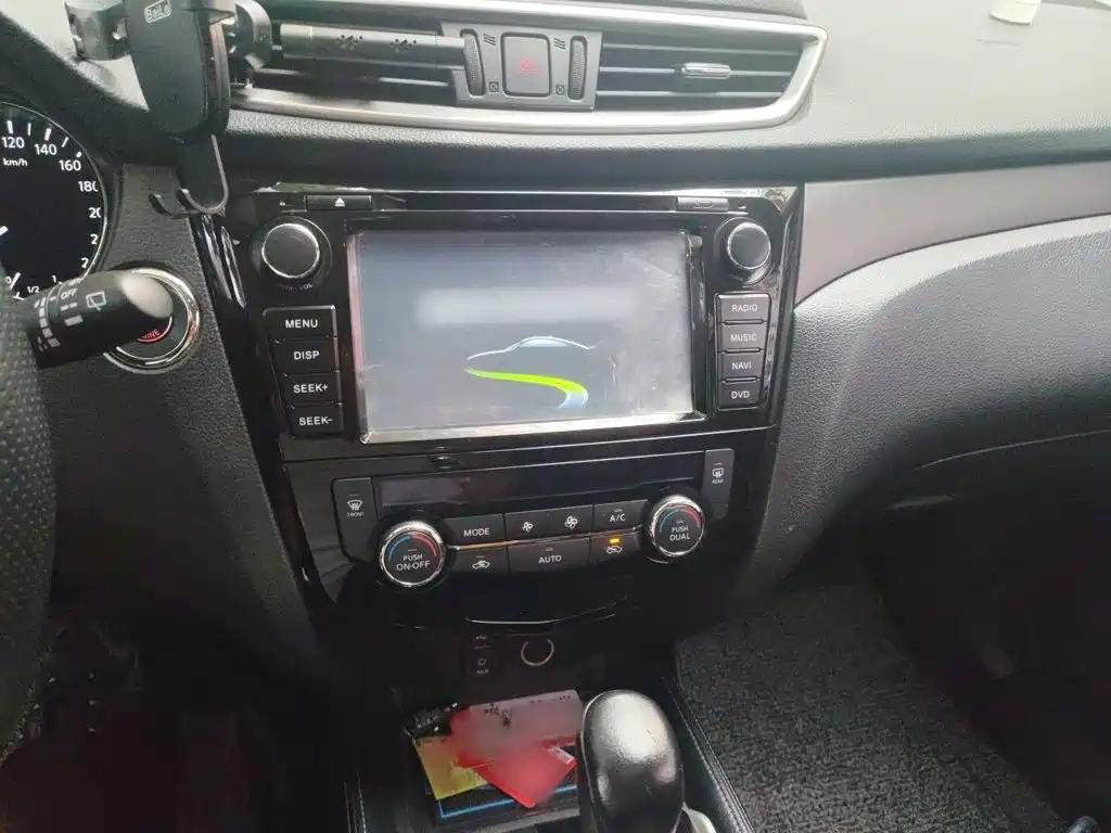 Nissan X-Trail — миниатюра 6