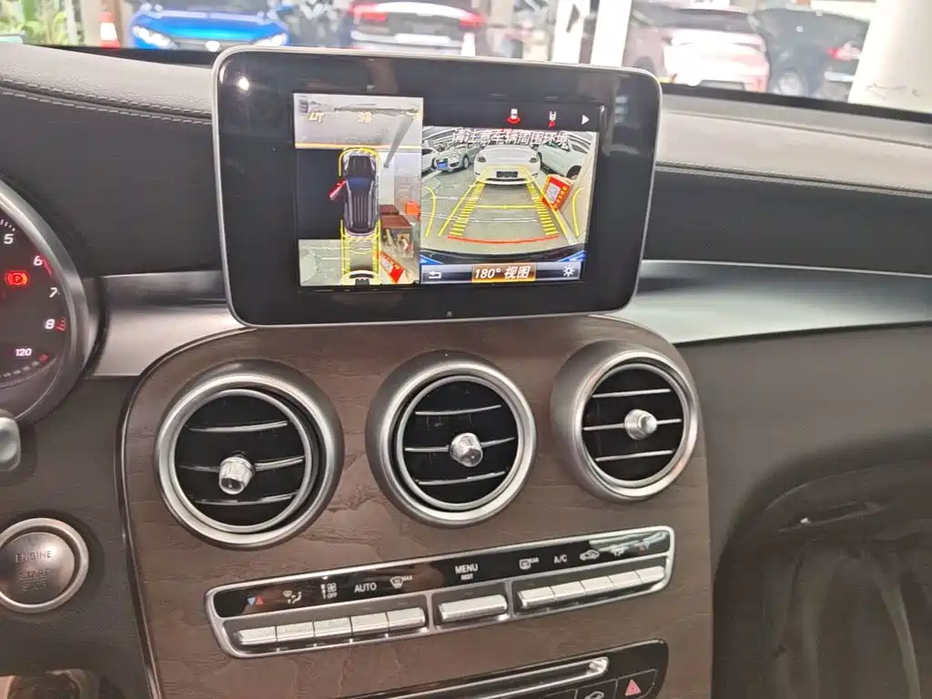 Mercedes-Benz GLC — миниатюра 13