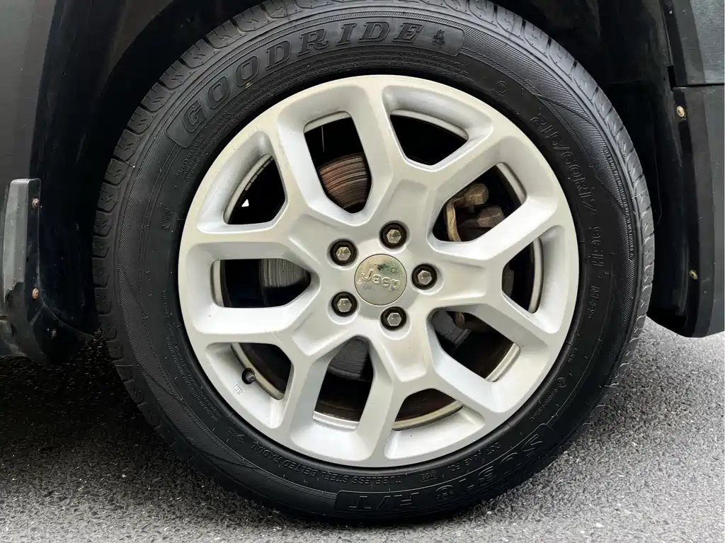 Jeep Renegade 2017 180T AT