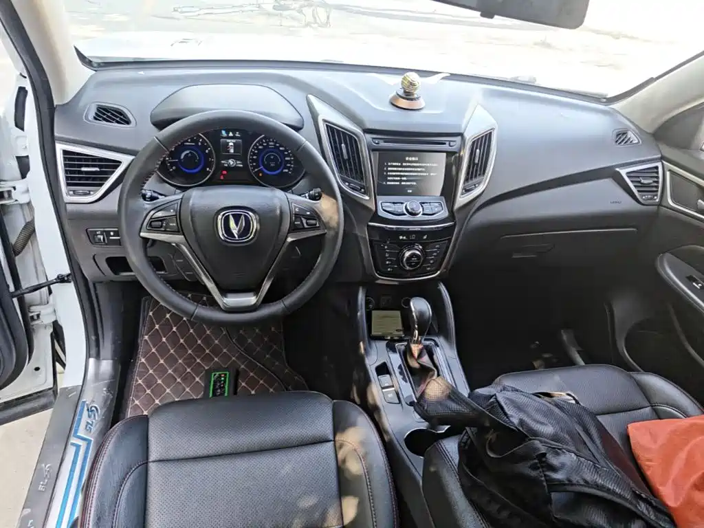 Changan CS75 — миниатюра 10