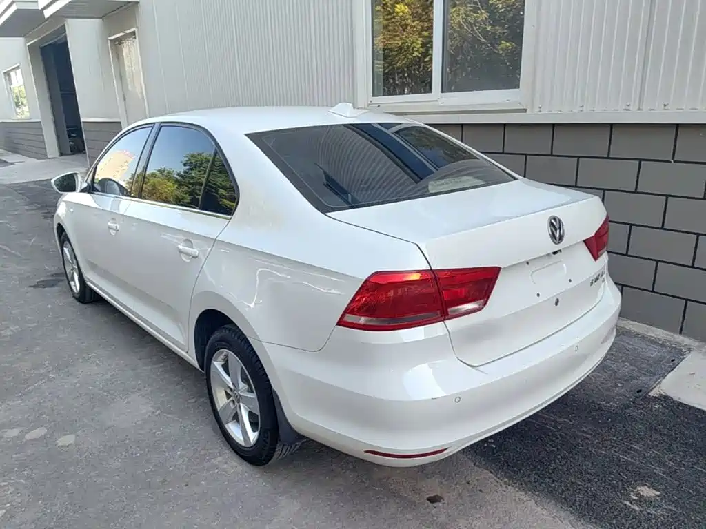 Volkswagen Santana — миниатюра 5