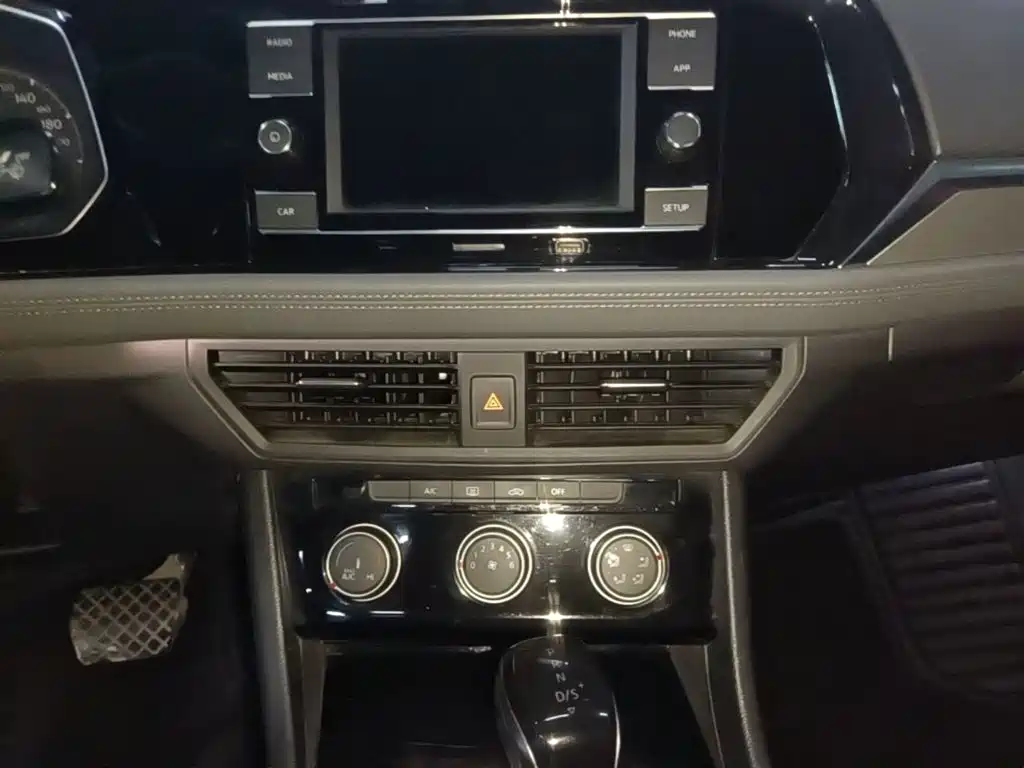 Volkswagen Sagitar — миниатюра 13