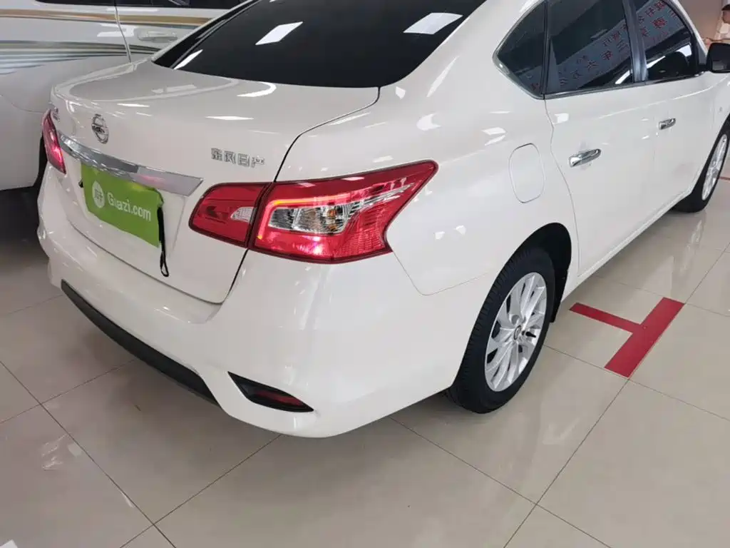 Nissan Sylphy — миниатюра 8
